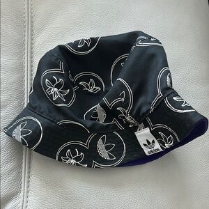 Adidas Black Graphic Invertible Bucket Hat
